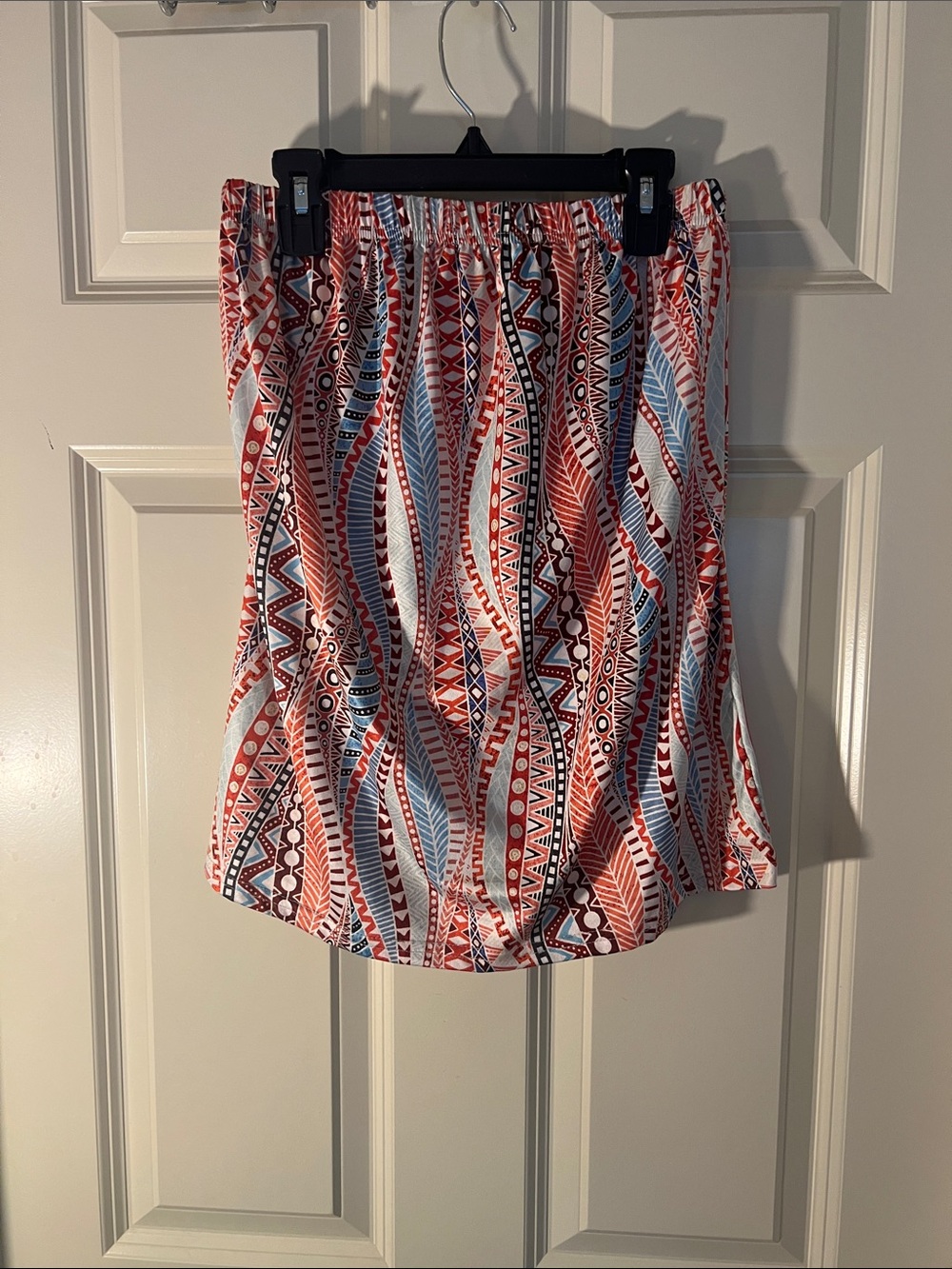 Women’s Sleeveless Tank Top in Red Multi Print